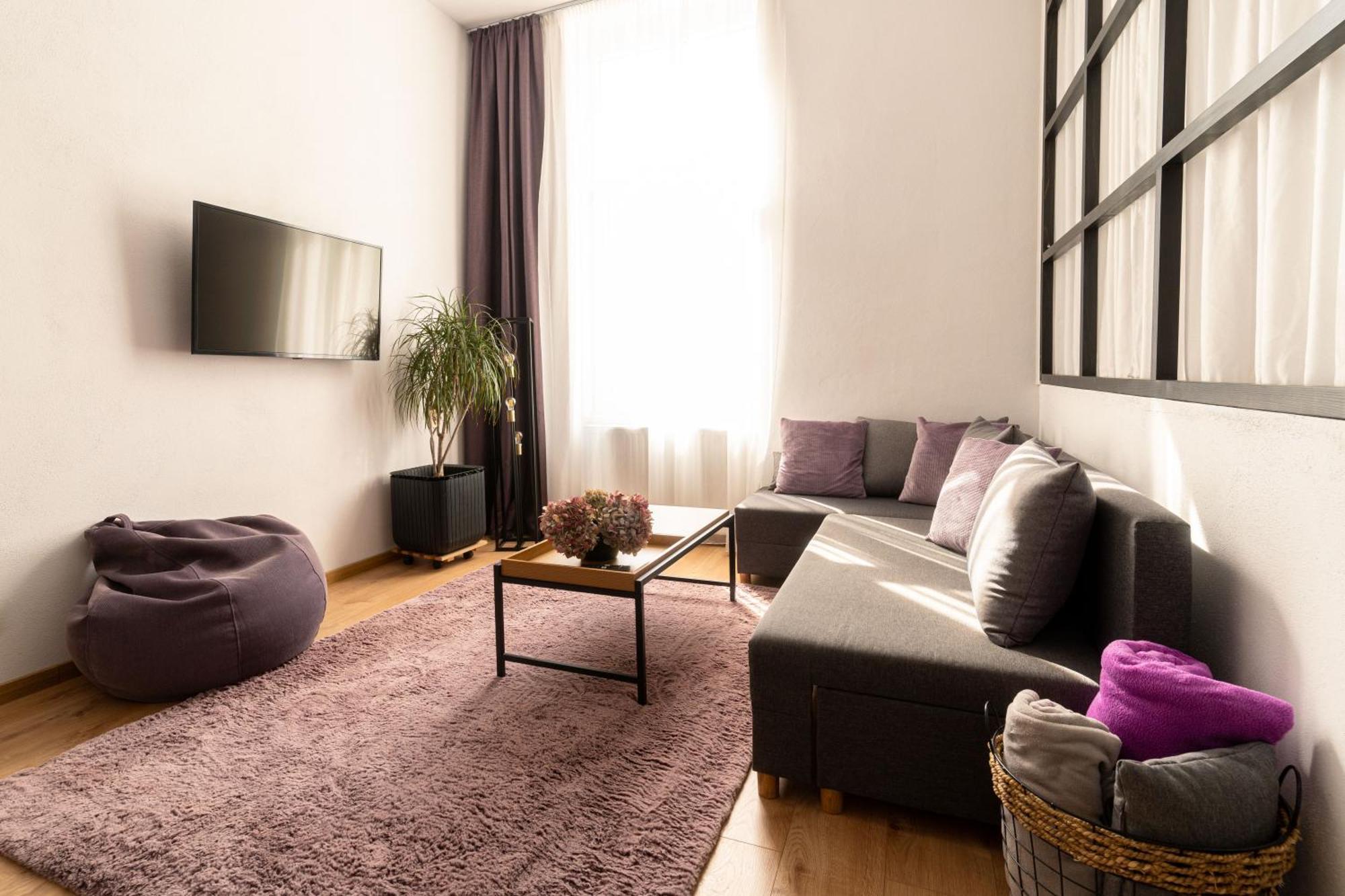 Urban Six Apartments Fagaras Exterior photo